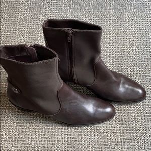 Circa Joan & David Ankle Stretch & Leather boot